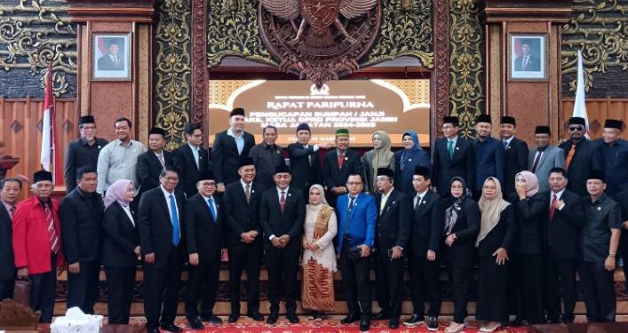 DPRD Provinsi Jambi Gelar Paripurna Pelantikan Samsul Riduan sebagai Waka DPRD