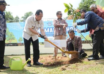 Bupati Muaro Jambi BBS Hadiri Kegiatan Penanaman Pohon